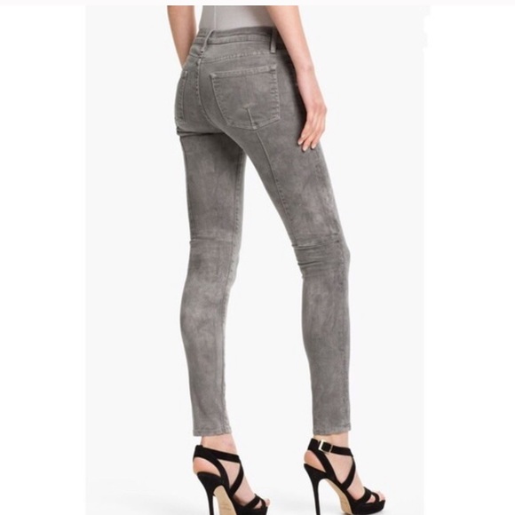 NWOT VINCE MARBLED LASER WASH SKINNY JEANS WITH WELT POCKETS AND SEAMING DETAIL - Picture 4 of 16